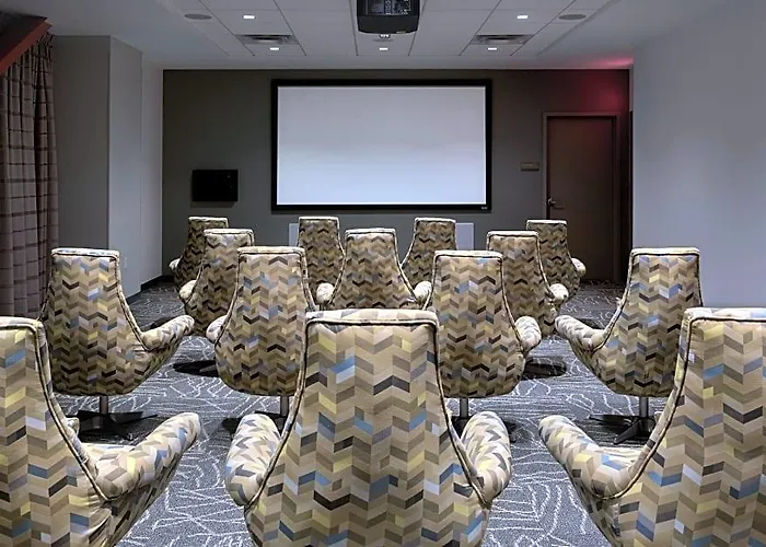 Even Downtown By Ihg Hotel 4*