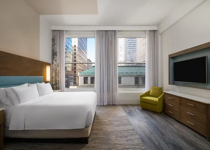 Even Downtown By Ihg 4*