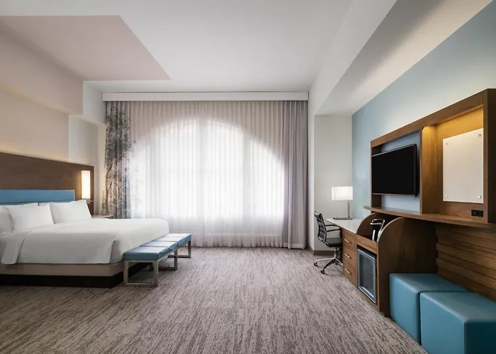 Even Downtown By Ihg Hotel Pittsburgh