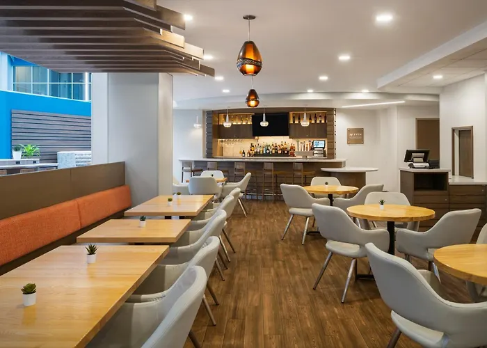 Hotel Even Downtown By Ihg 4*