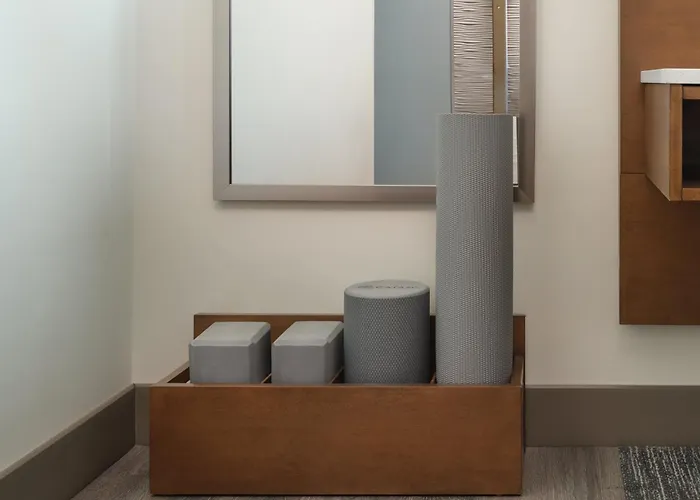 Even Downtown By Ihg 4*