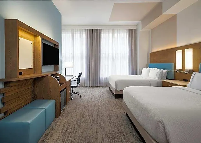 Even Downtown By Ihg Hotel Pittsburgh
